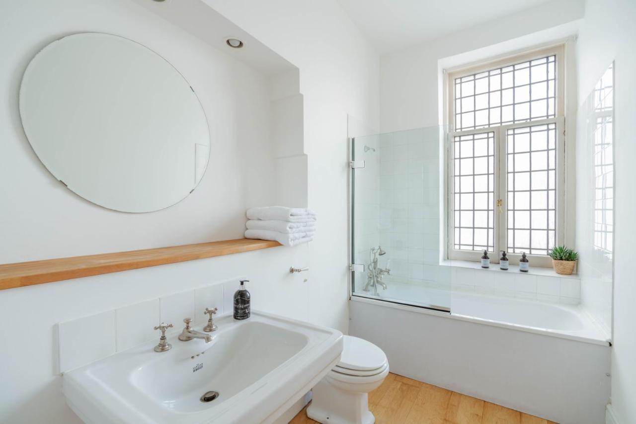 Bright Space In The Heart Of Appartement *